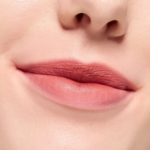 Essence Blur Souffle Matte Lipstick Cream 07 – Image 4