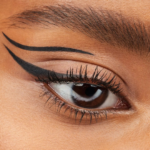 Essence Stay & Play Gel Eyeliner 01 – Image 3