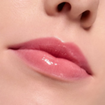 Essence What The Fake! Plumping Lipgloss 100 – Image 3